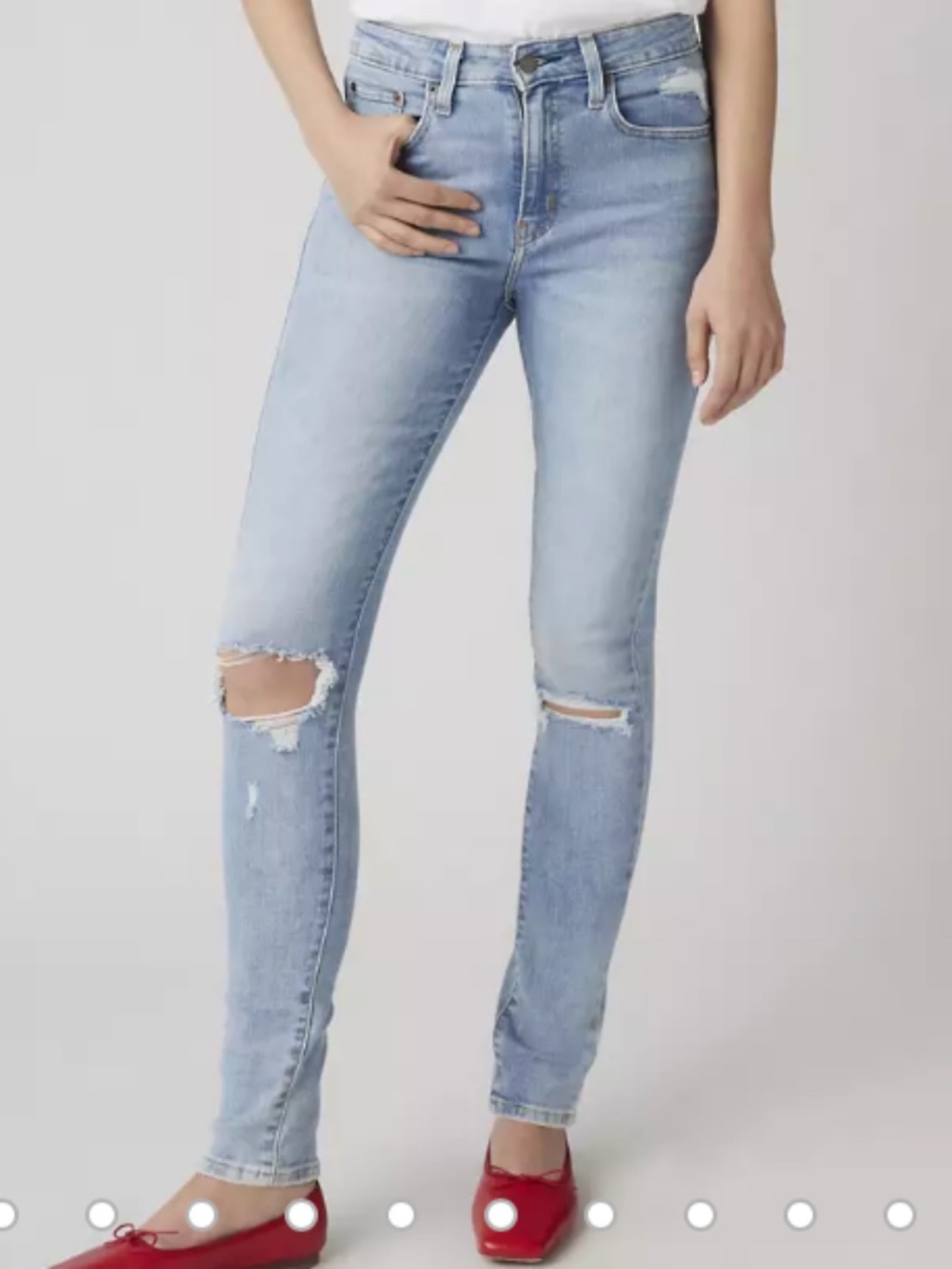 LEVIS - 721 High Rise Skinny Jean - Light Wash - Size W28L30